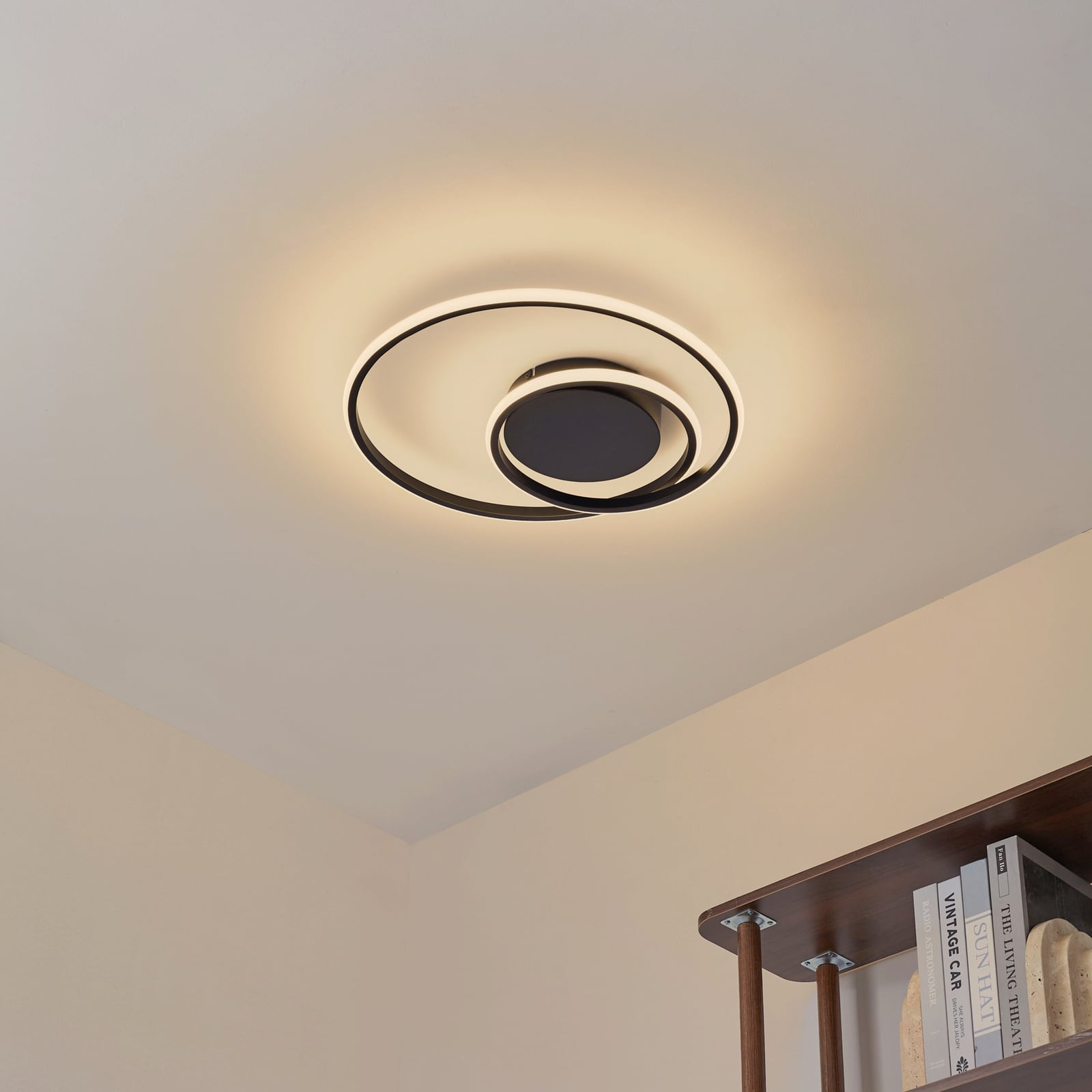 LED taklampe Kyron dimbar svart aluminium Ø45 cm bakside