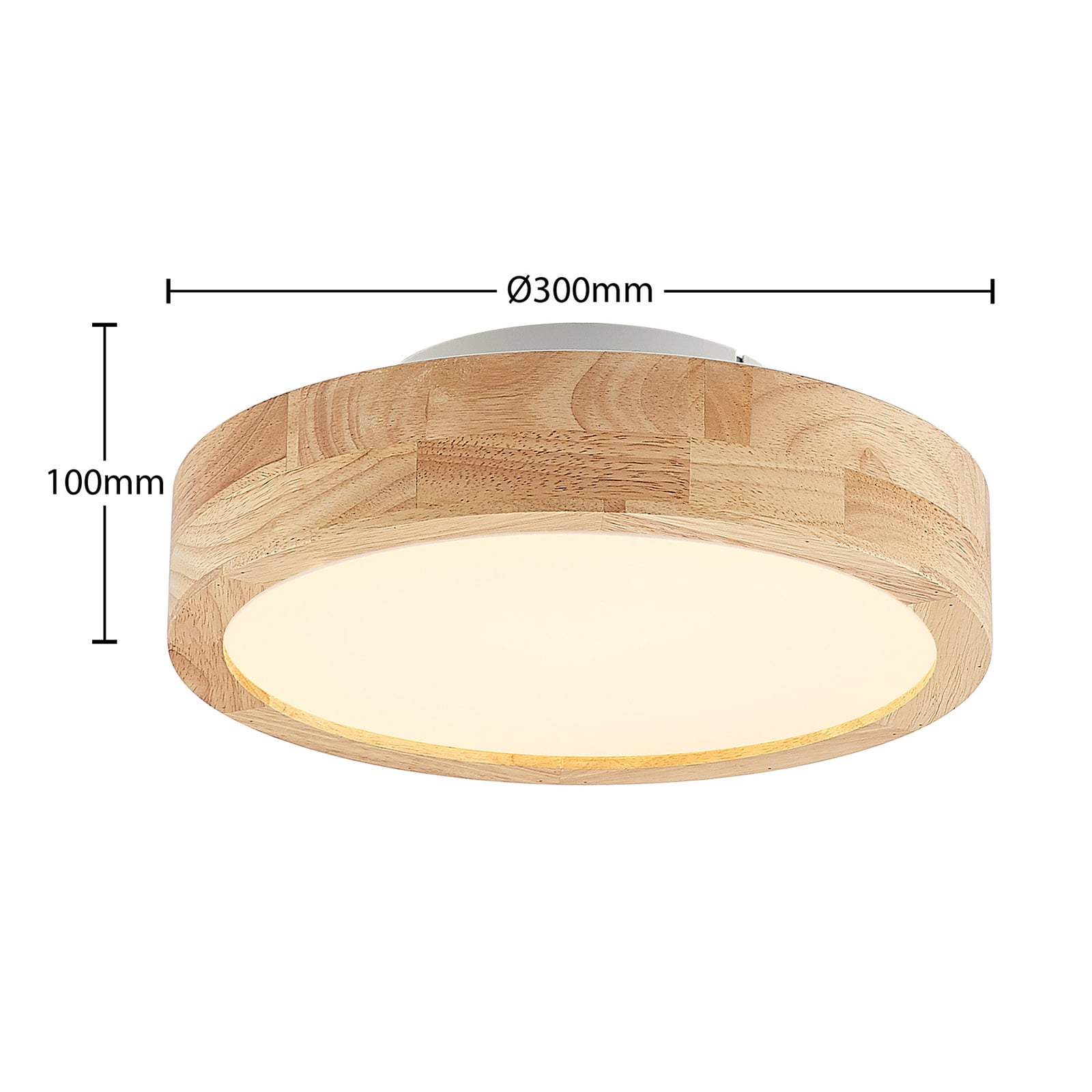 Nærbilde av eikramme på LED taklampe Lanira eik dimbar fjernkontroll