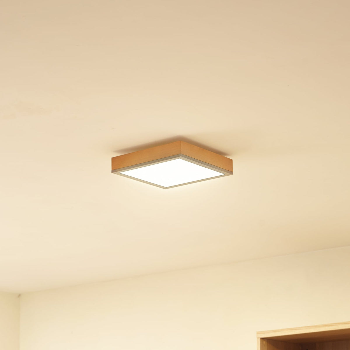 LED taklampe Laviona kvadratisk grafitt/tre 30x30 cm 9W forfra