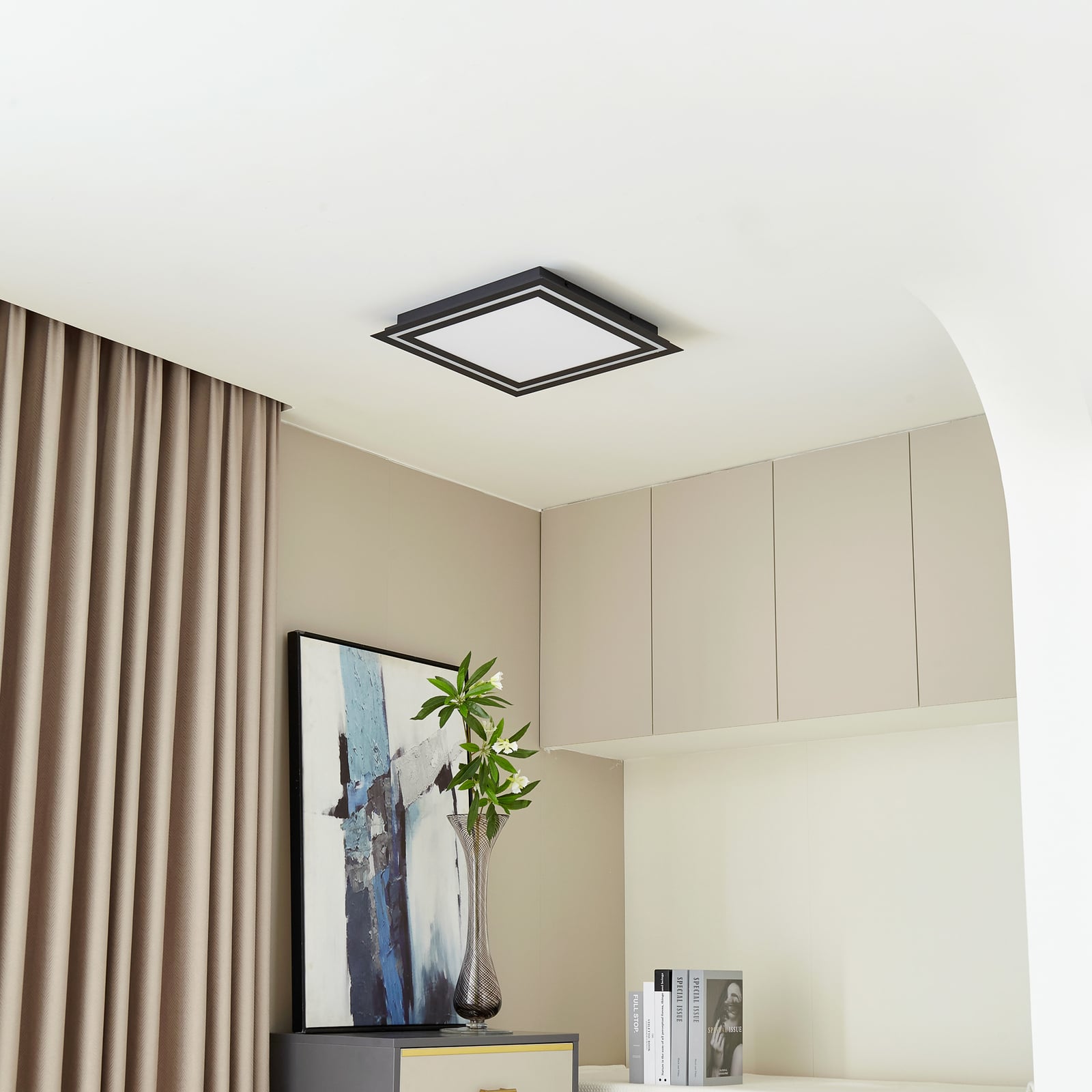 Detalj av LED taklampe Leicy svart 44 cm RGB CCT dimbar