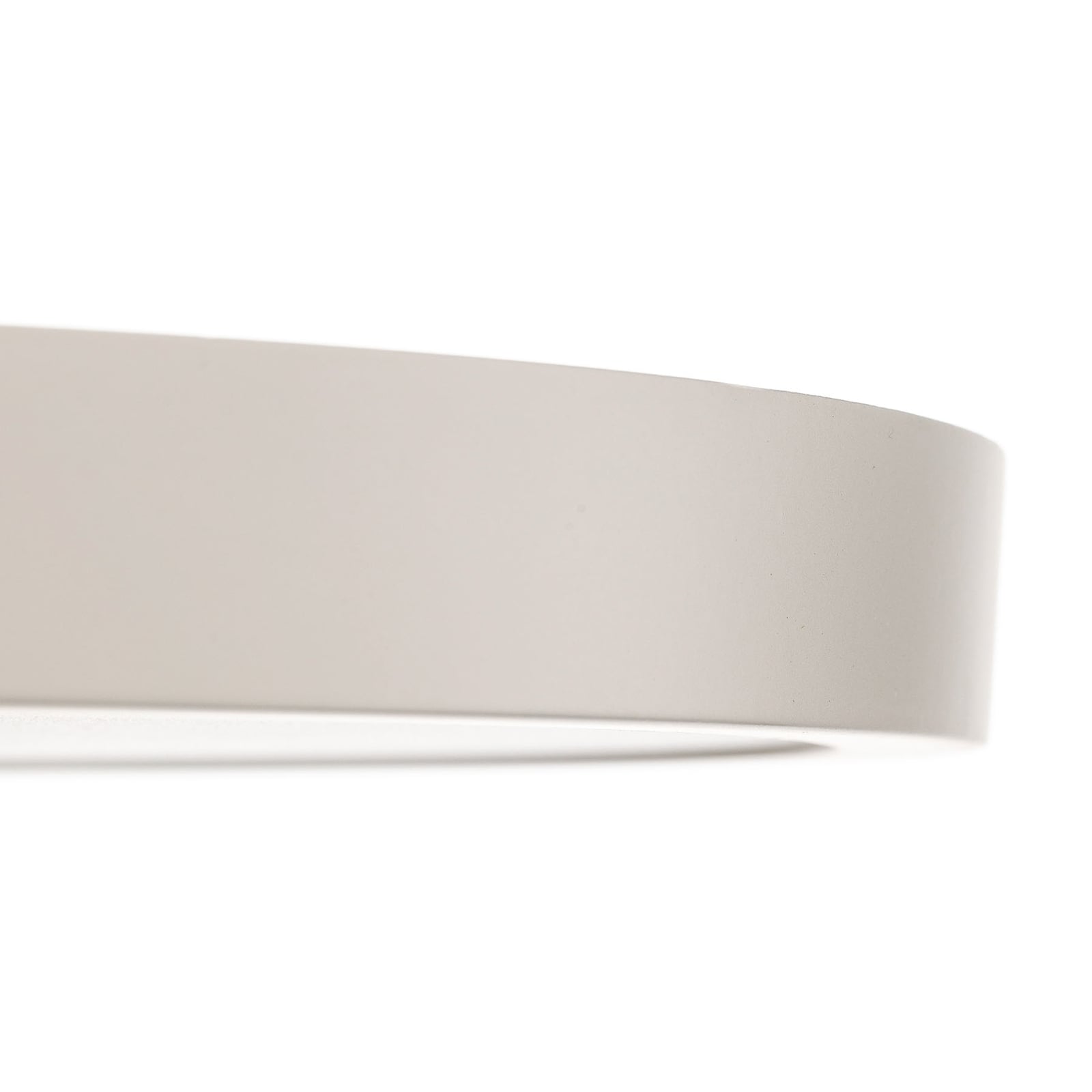 LED taklampe Lero dimbar rund montert i rom
