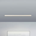 LED taklampe Lines dimbar 110 cm hvit CCT med fjernkontroll forfra