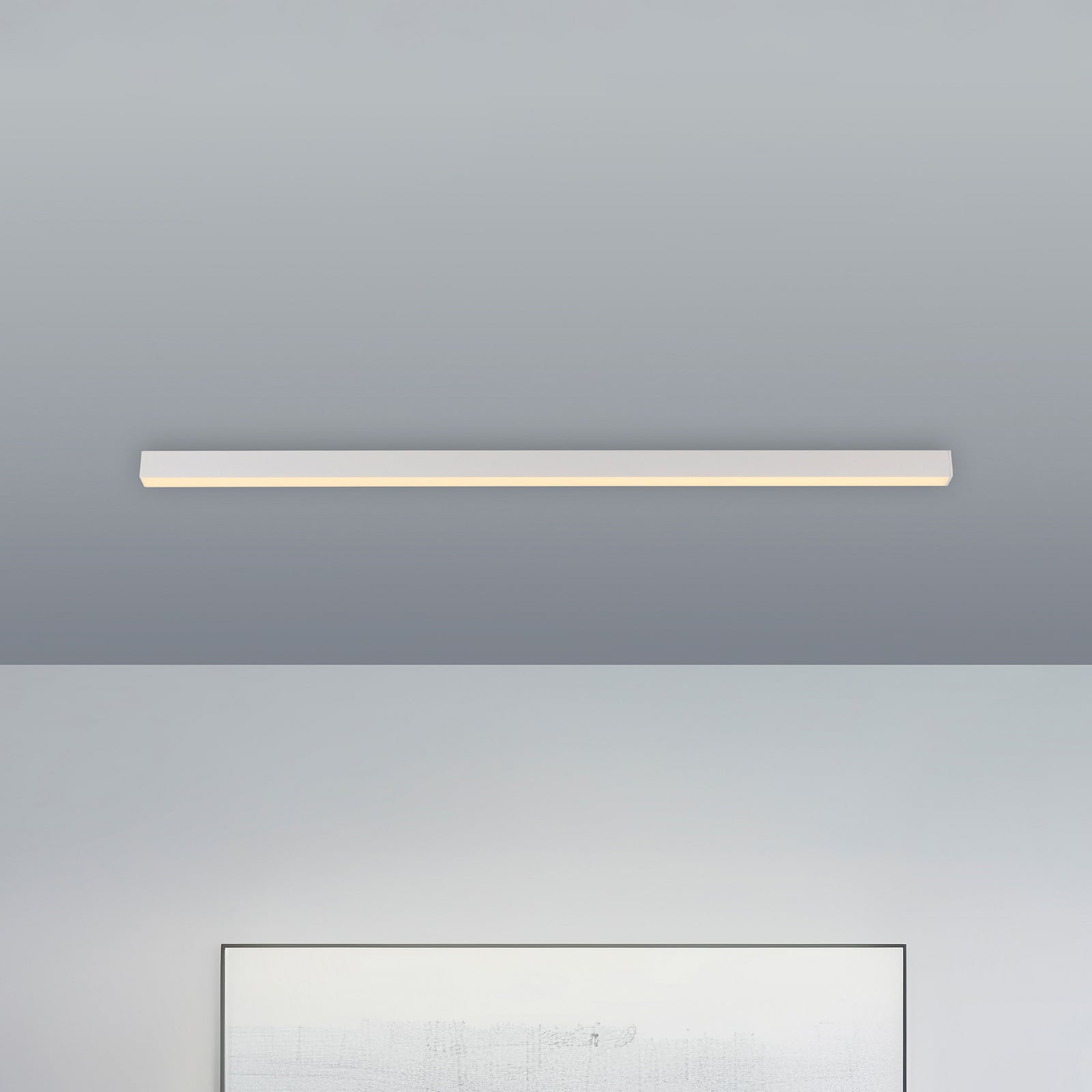 LED taklampe Lines dimbar 110 cm hvit CCT med fjernkontroll forfra