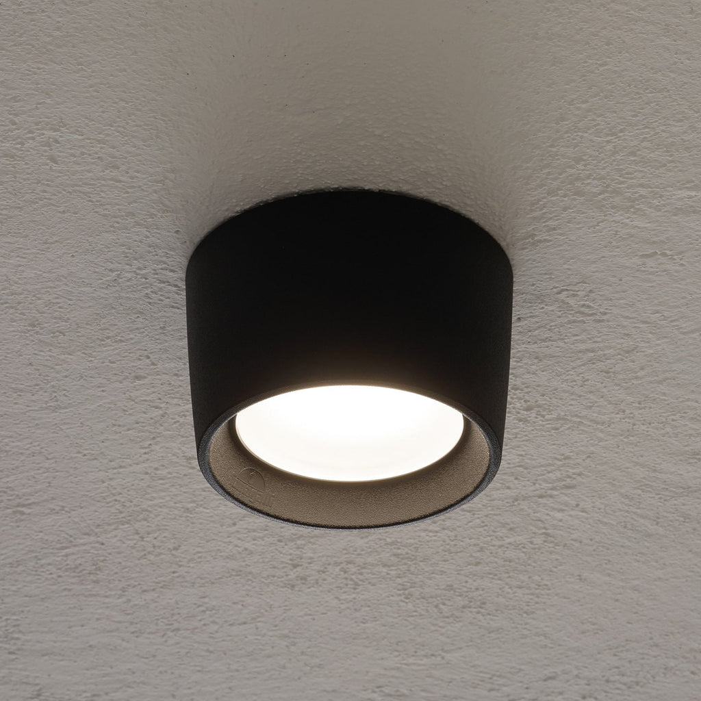 LED taklampe Livia Ø16 cm svart GX53 CCT forfra