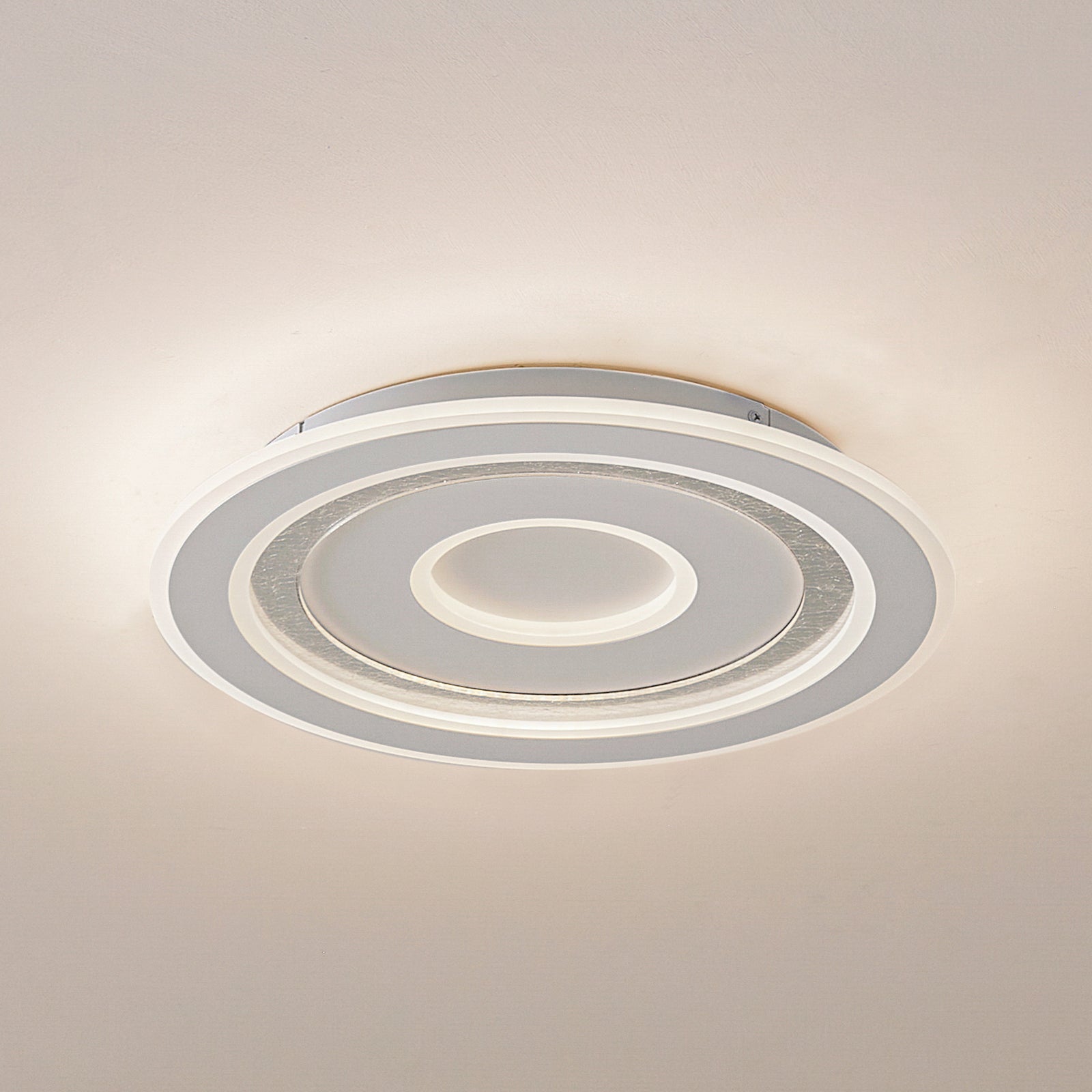 LED taklampe Lorvik dimbar CCT hvit Ø40 cm 30W forfra