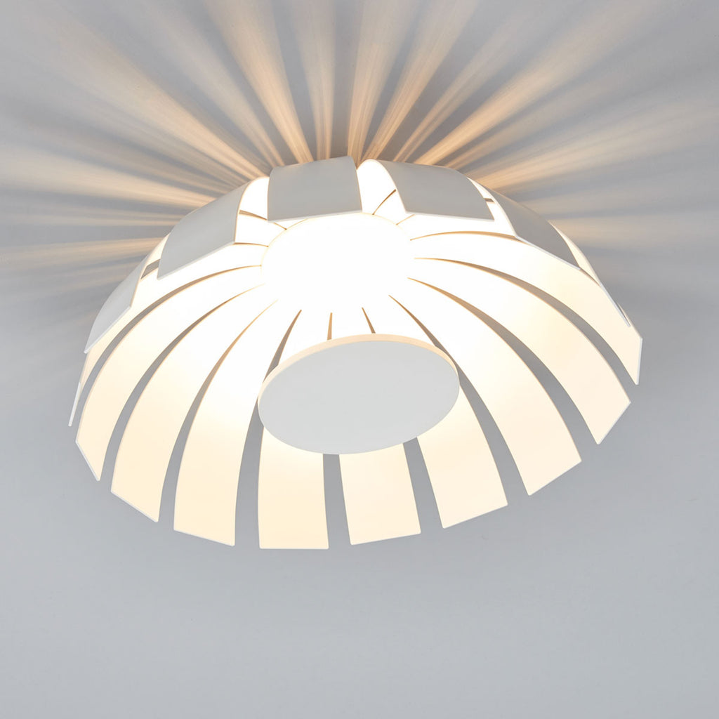 LED taklampe Loto design hvit metall Ø33 cm forfra