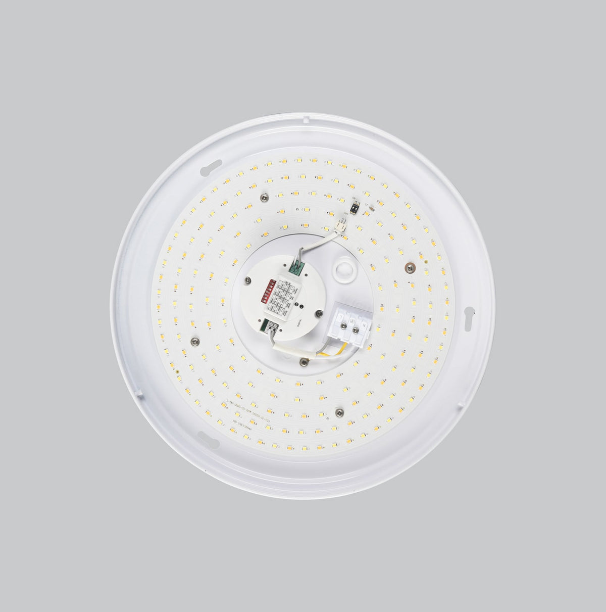 LED taklampe LUNA med bevegelsessensor hvit montert i rom