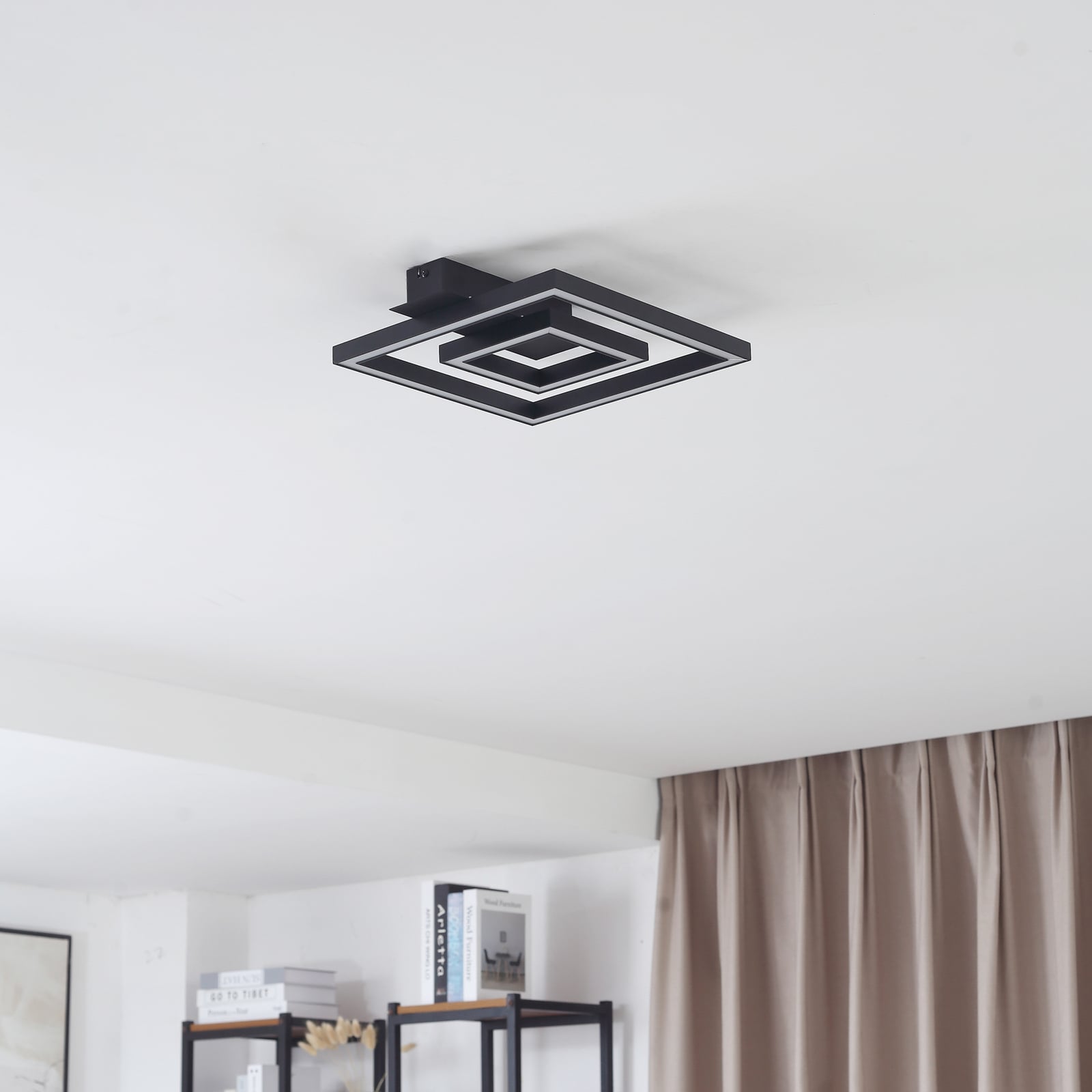 LED taklampe Madamo svart aluminium 30x30 cm detalj