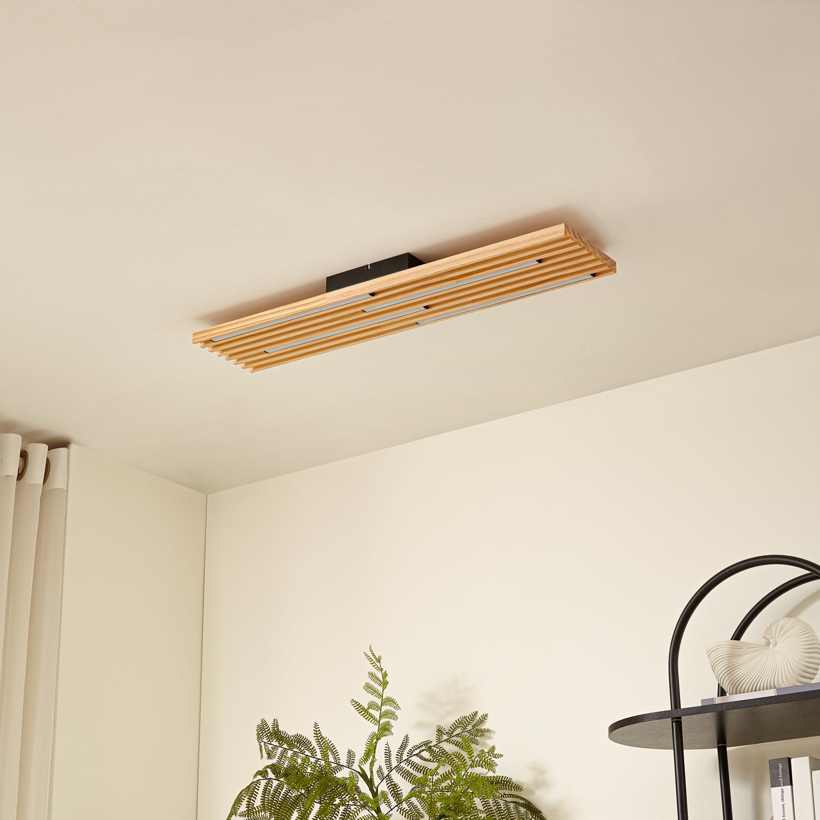 LED taklampe Madero furu 90x20 cm varmhvit 14W detalj av treverk