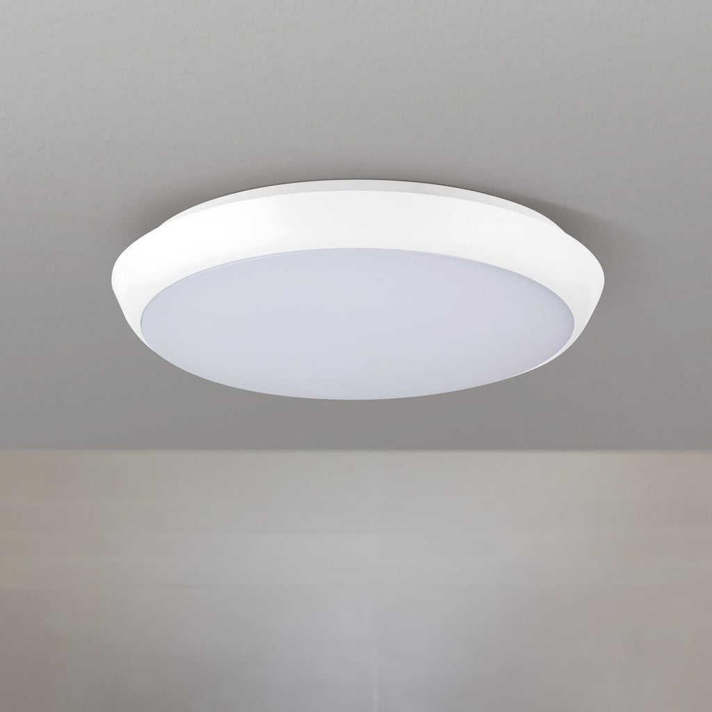LED taklampe Maggy Ø25 cm hvit CCT IP65 montert i rom