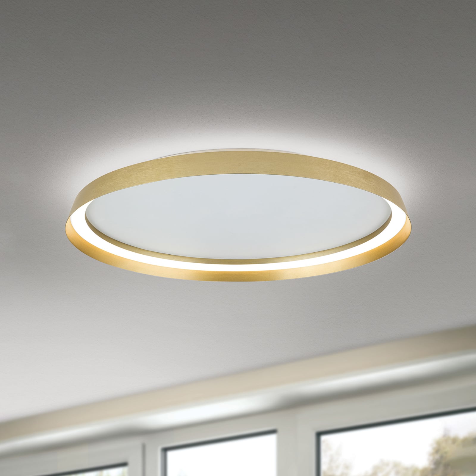 LED taklampe Manta aluminium gull CCT dimbar Ø60 cm forfra