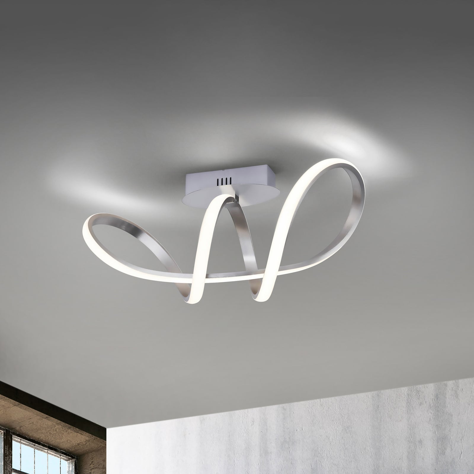 LED taklampe Maria dimbar aluminium 61 cm sett forfra