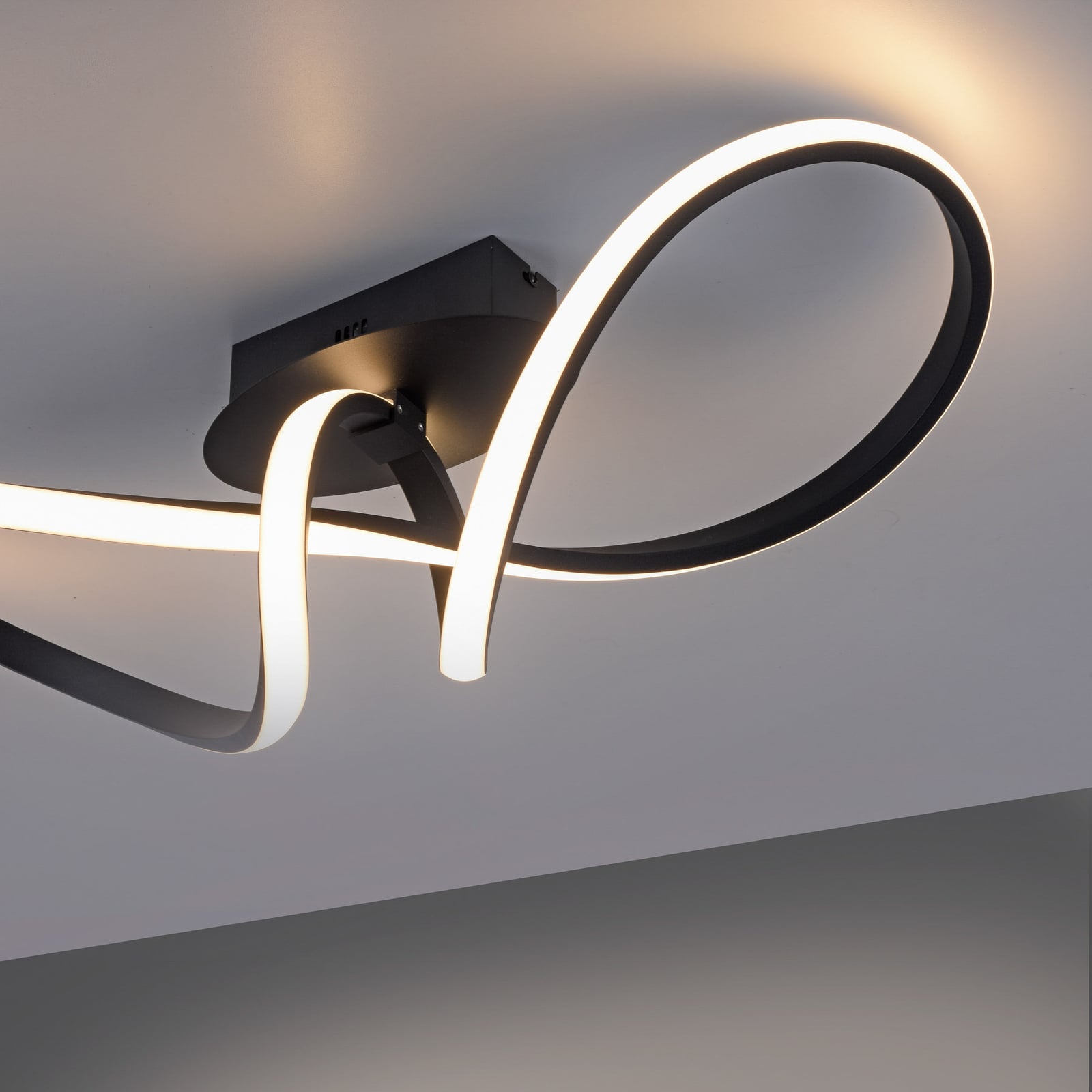 LED taklampe Maria dimbar svart aluminium 61 cm - JUST LIGHT.