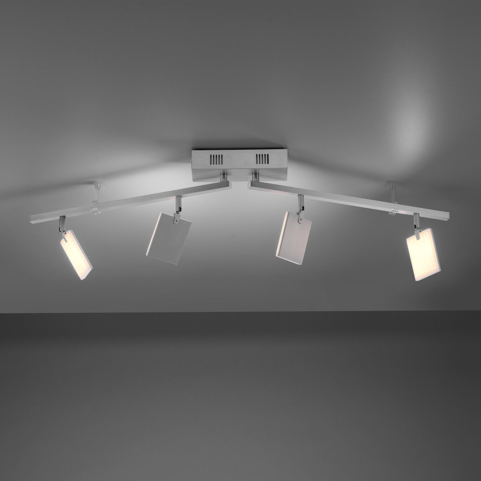 LED taklampe Mira 4-lys CCT dimbar med fjernkontroll 101 cm forfra