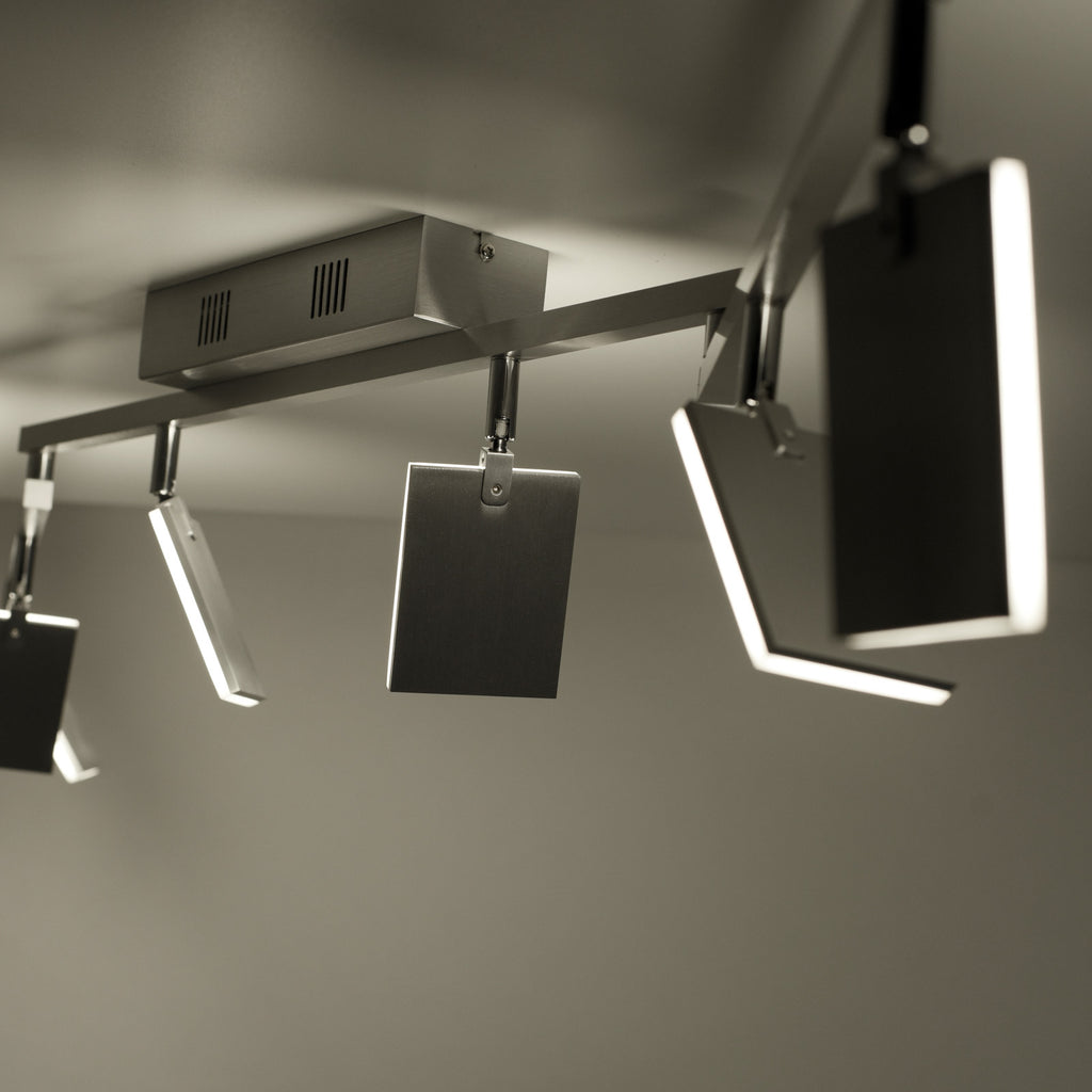 LED taklampe Mira 6-lys dimbar CCT fjernkontroll aluminium i moderne interiør