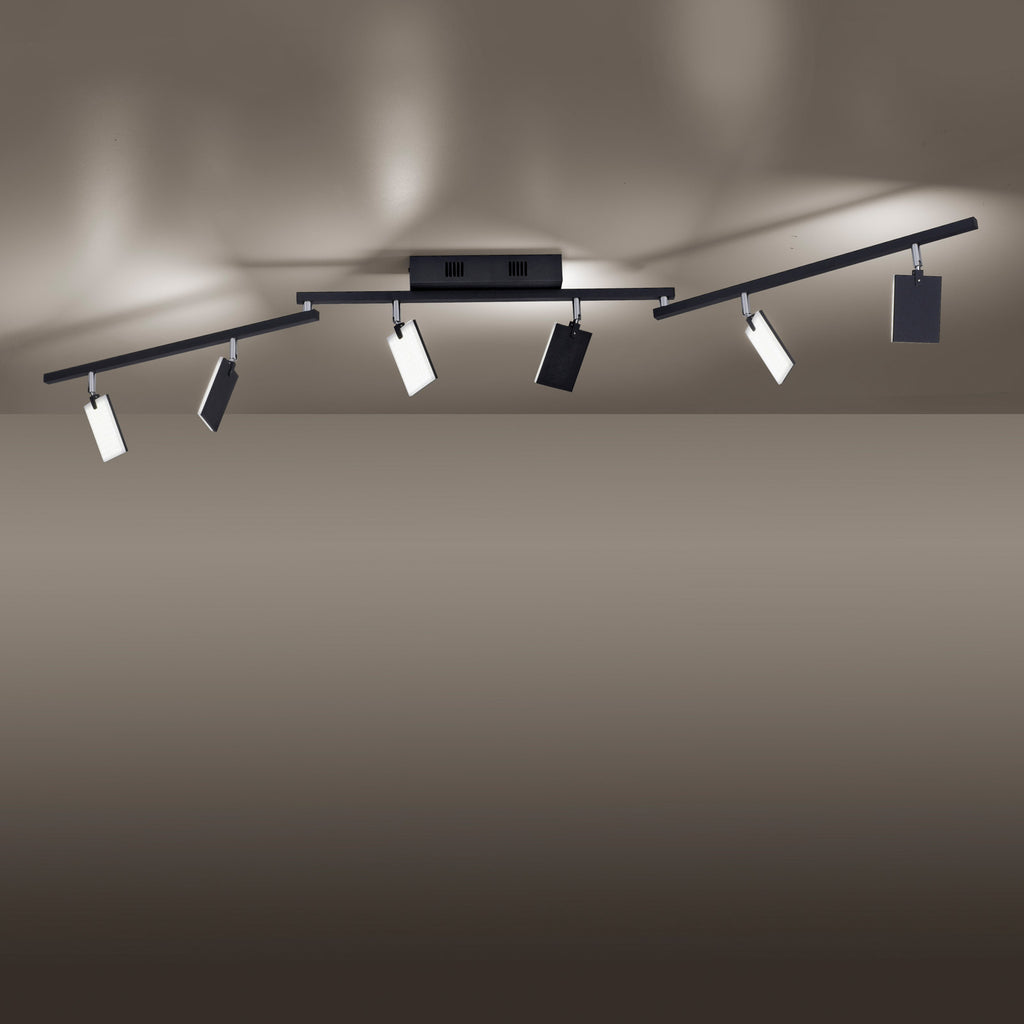 Montert LED taklampe Mira 6-lys dimbar CCT fjernkontroll svart i rom