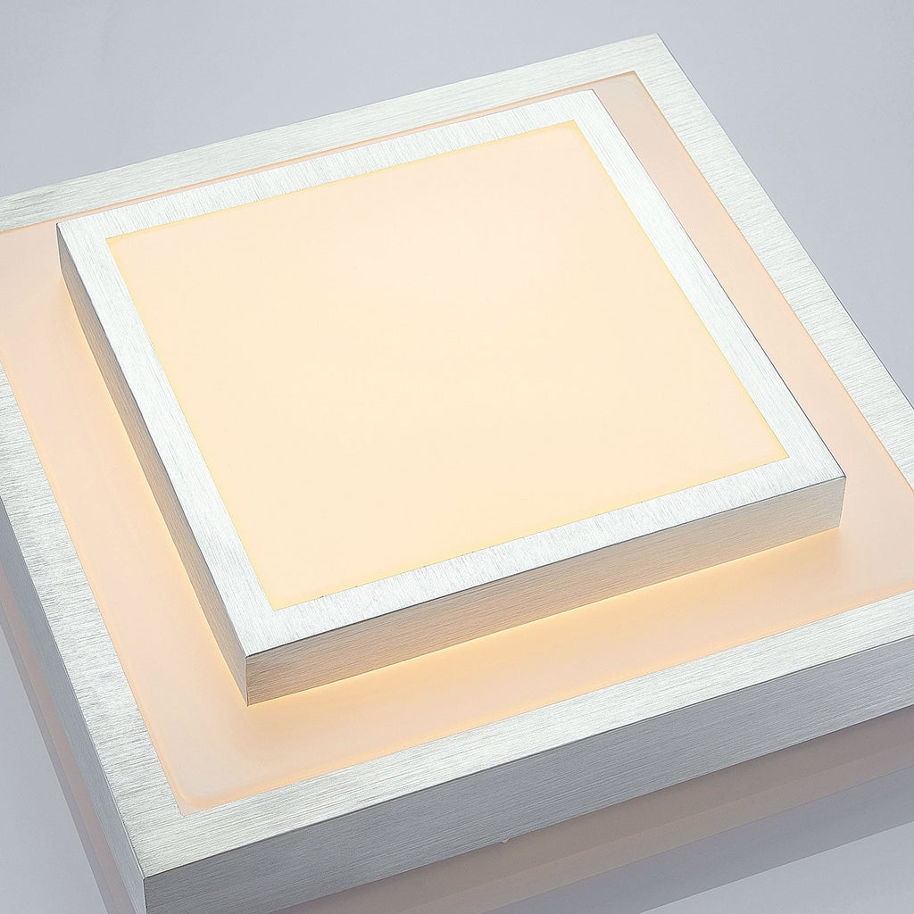 Lysfordeling fra LED taklampe Mirco kvadratisk aluminium 32x32 cm 19W