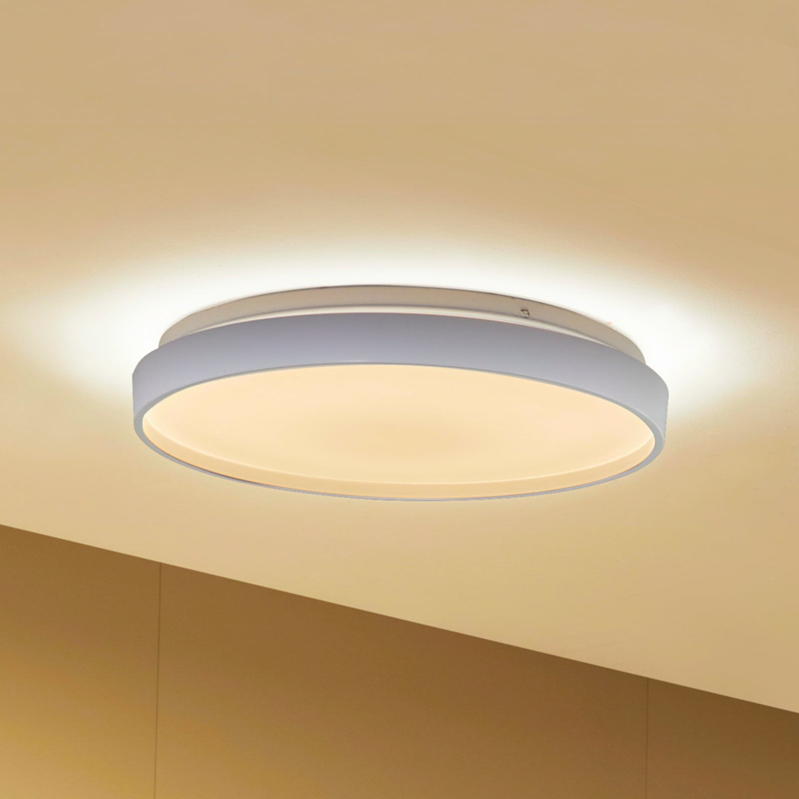 LED taklampe Mirren dimbar RGB CCT Ø38 cm hvit forfra