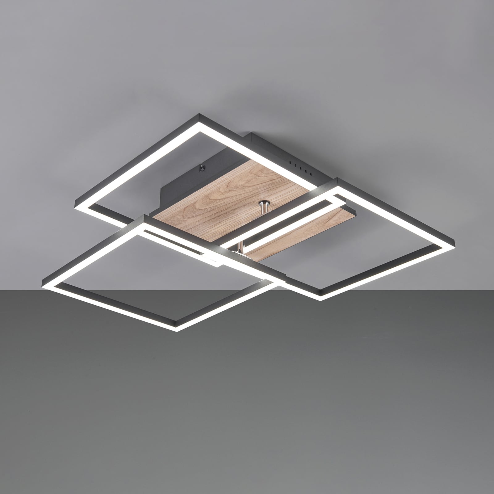LED taklampe Mobile 3-lys tre/svart med fjernkontroll CCT lysdetalj