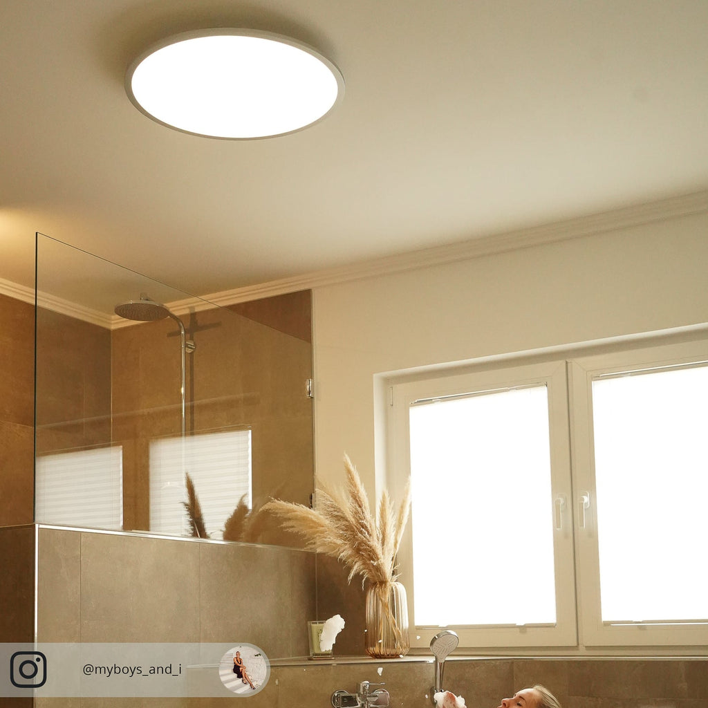 LED taklampe Narima CCT dimbar sølv Ø60 cm installasjon