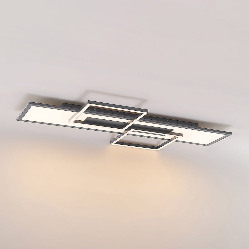 Oversikt av LED taklampe Narumi dimbar CCT aluminium 110 cm med fjernkontroll på tak