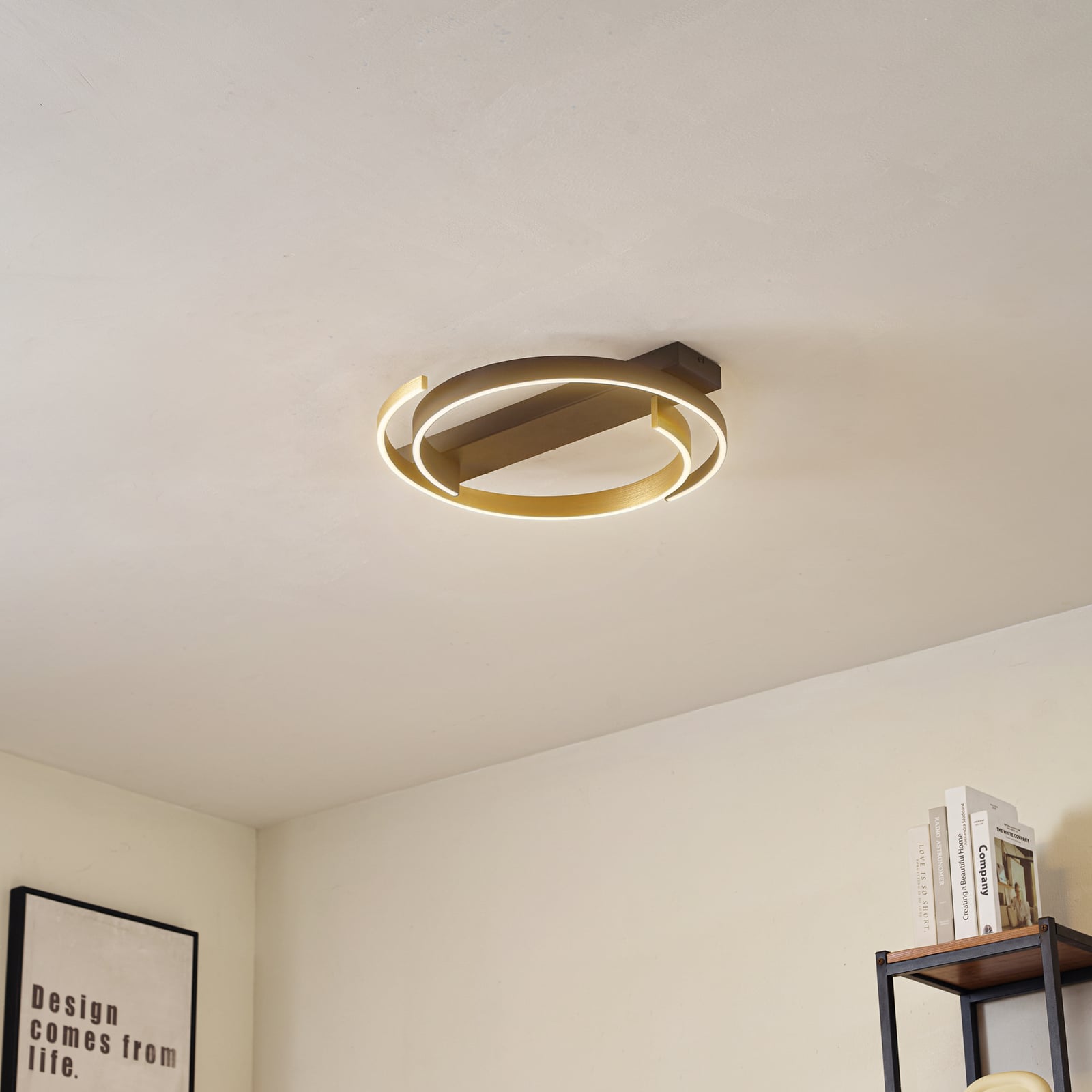 LED taklampe Natsuma svart/gull bakside