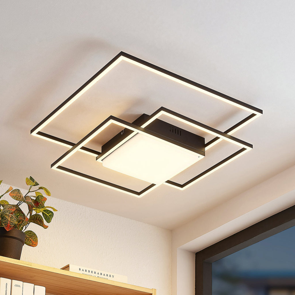 LED taklampe Nelinka svart aluminium forfra