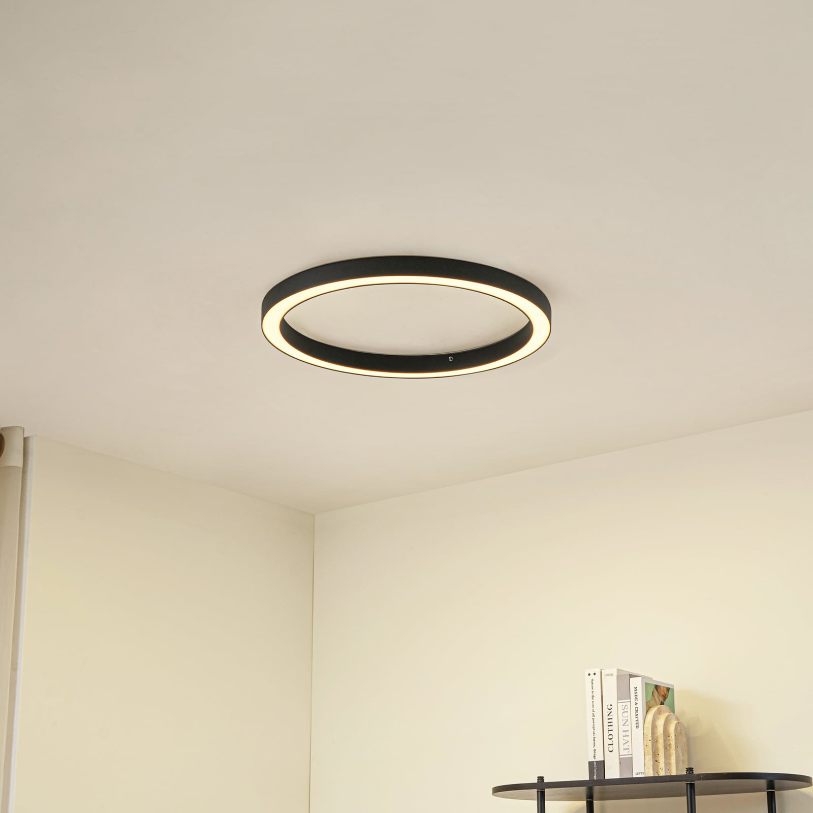 LED taklampe Neor ringformet svart bakside
