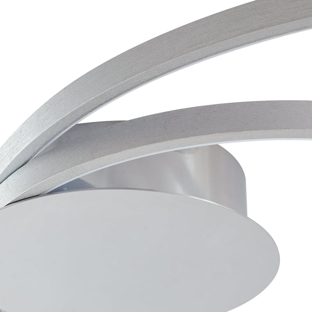 LED taklampe Nerwin rund aluminium/krom Ø65 cm lyser i mørkt rom