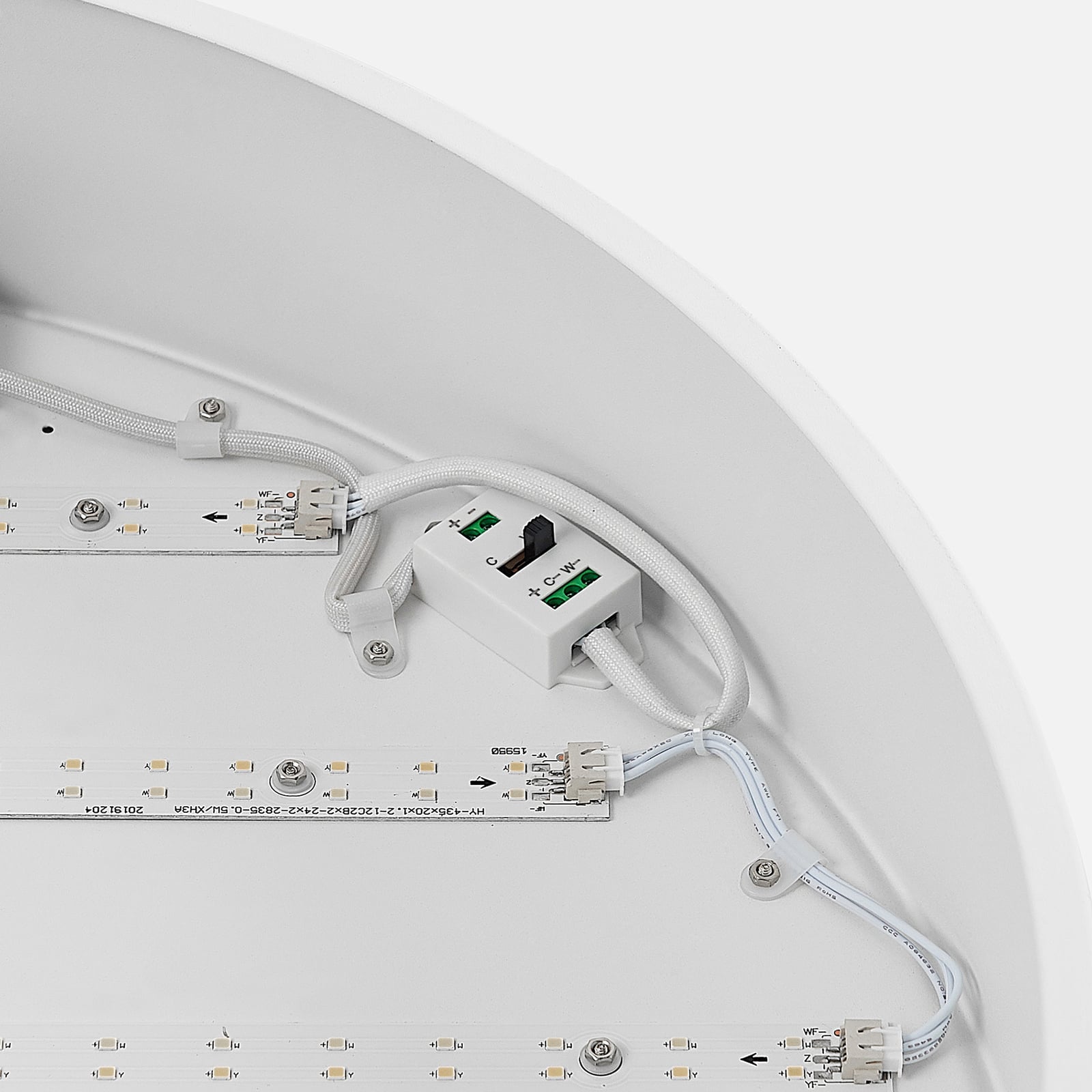 LED taklampe Noabelle dimbar hvit metall installasjonsdetalj