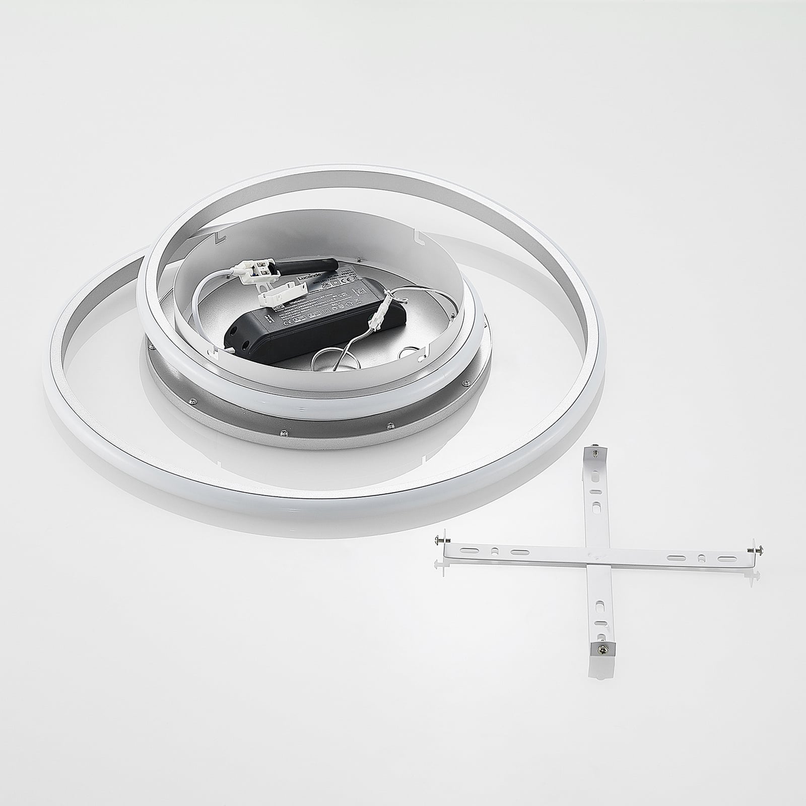 LED taklampe Noud dimbar sølv aluminium med veggbryter