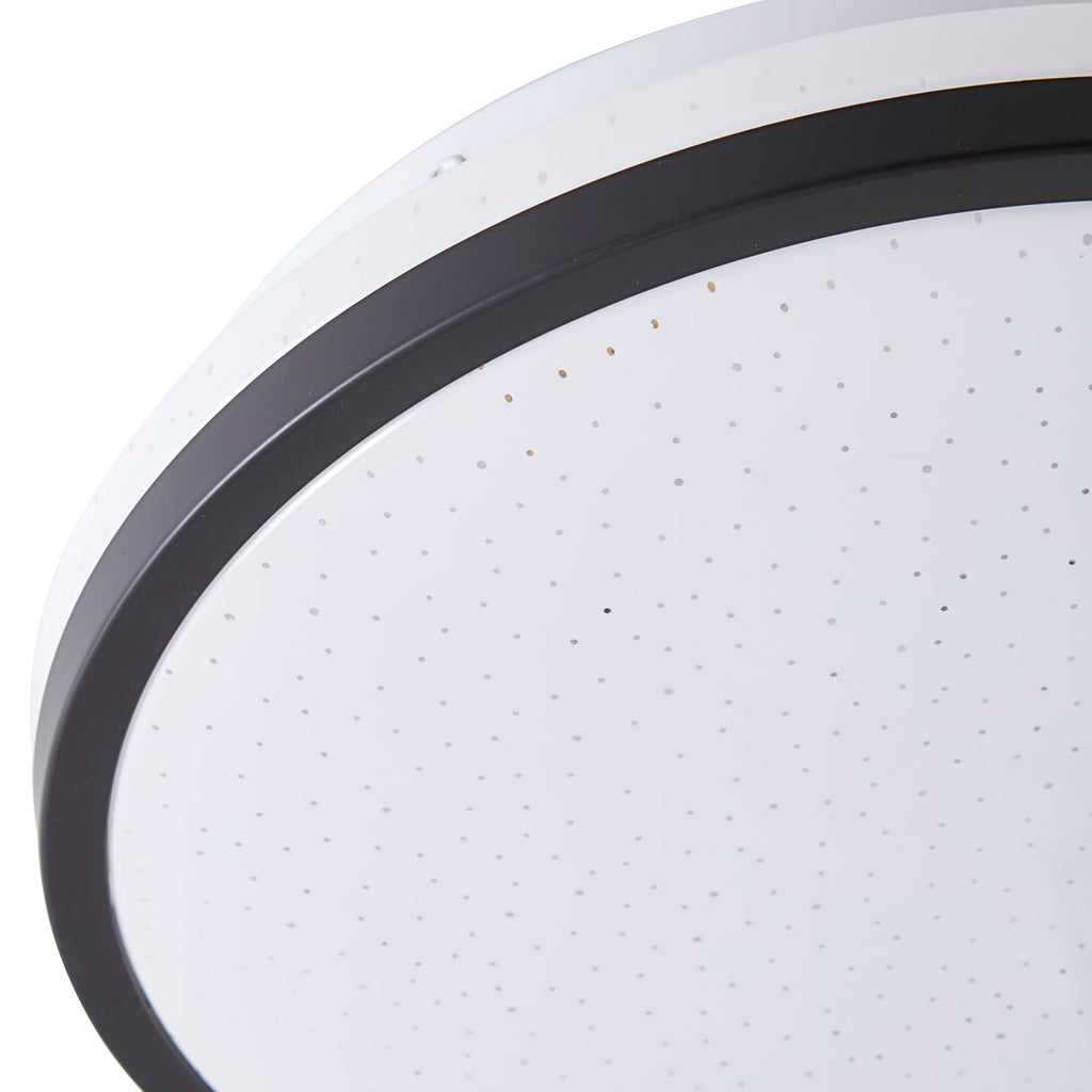 LED taklampe Nymira stjernehimmel plast nærbilde av svart finish