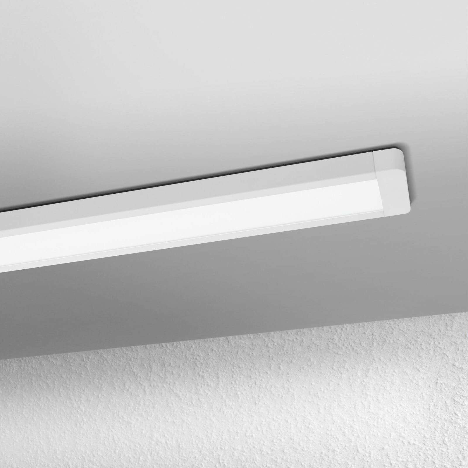 LED taklampe Office Line aluminium hvit 122 cm 48W OSRAM profilbilde