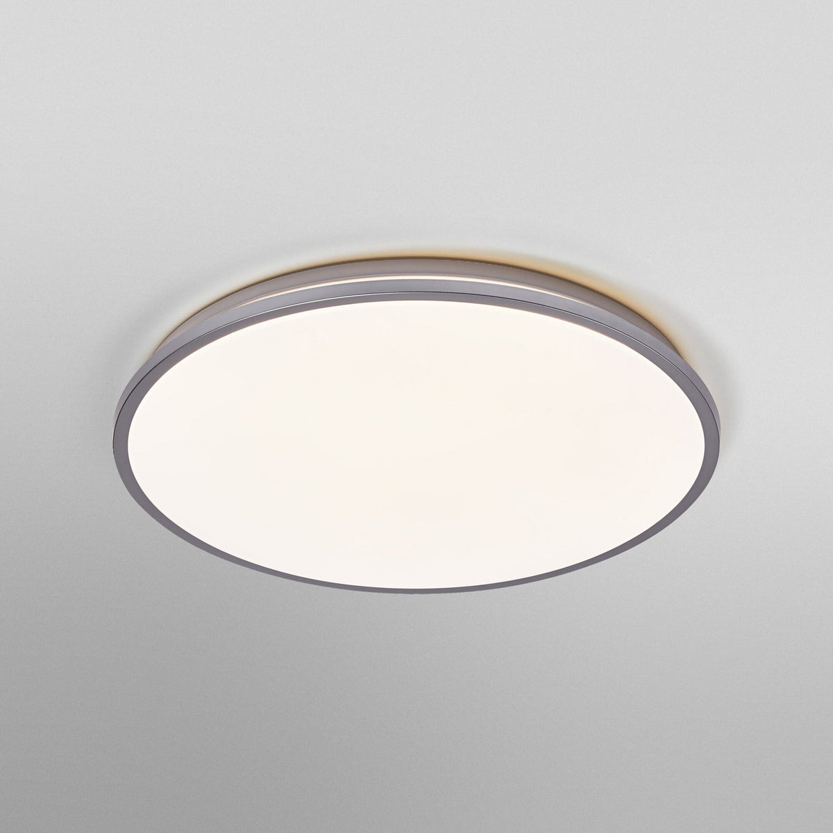 LED taklampe ORBIS DUBLIN sølv metall detalj