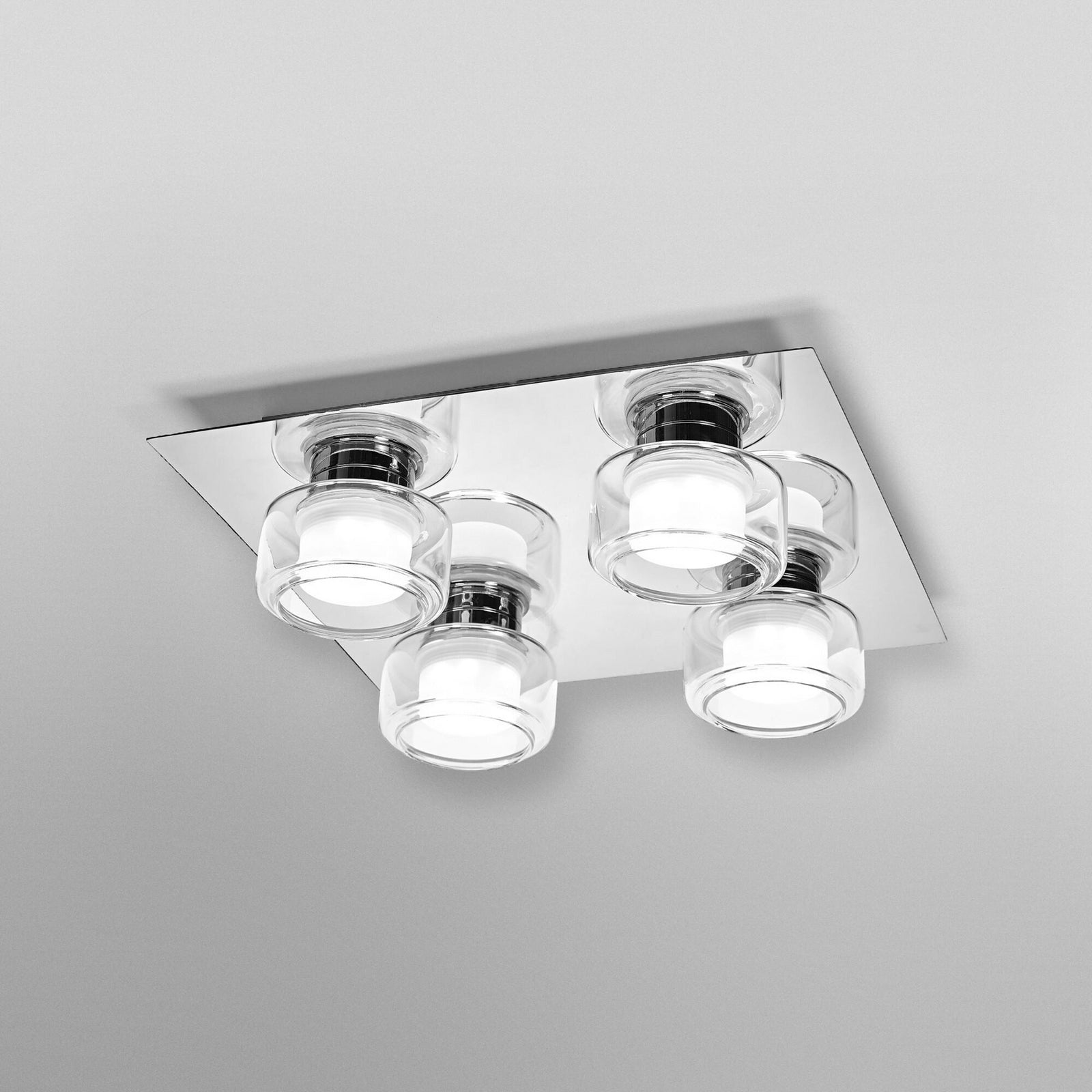 Montert LED taklampe ORBIS FLAME 4-lys krom i baderom