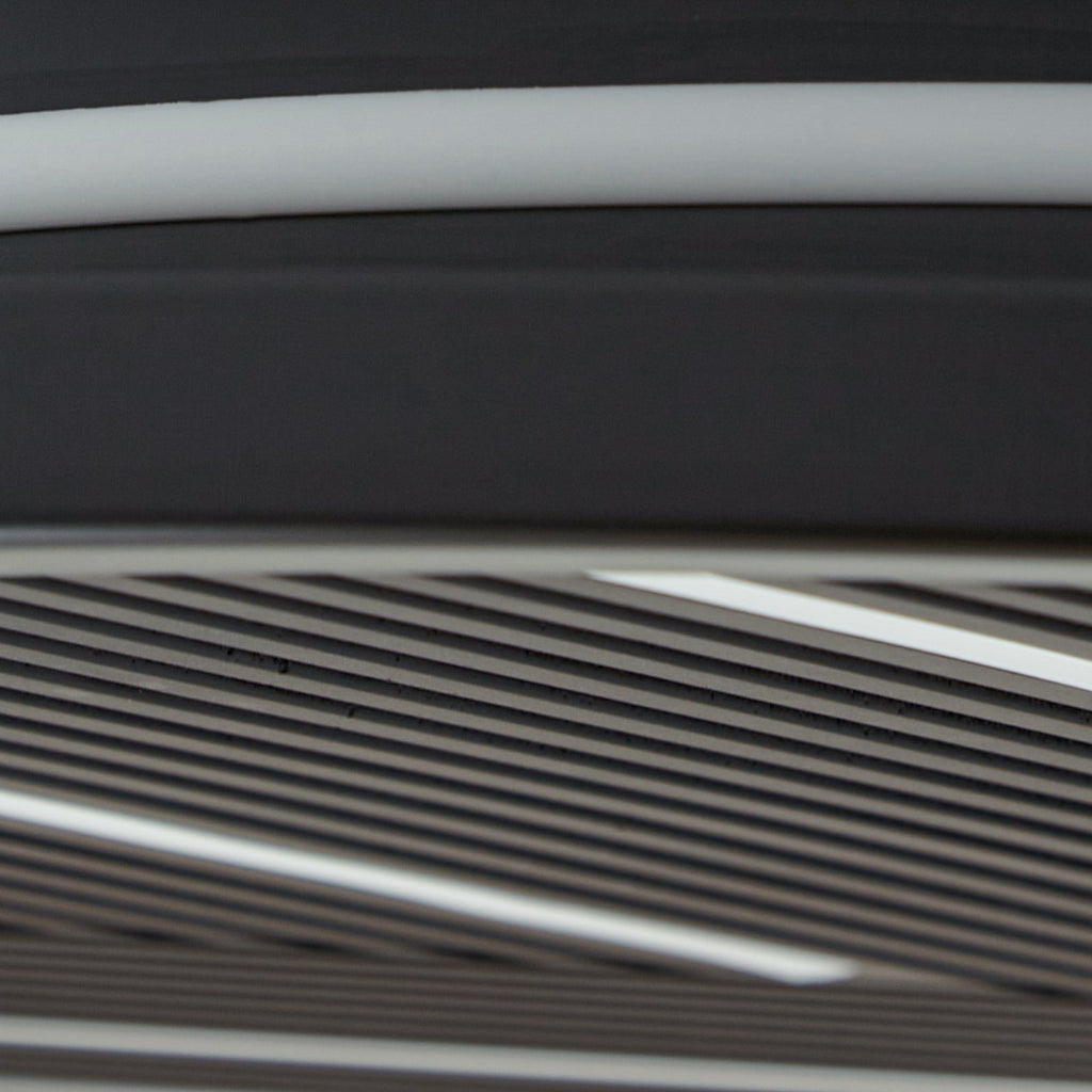 Montert LED taklampe Orven tre og metall dimbar i rom