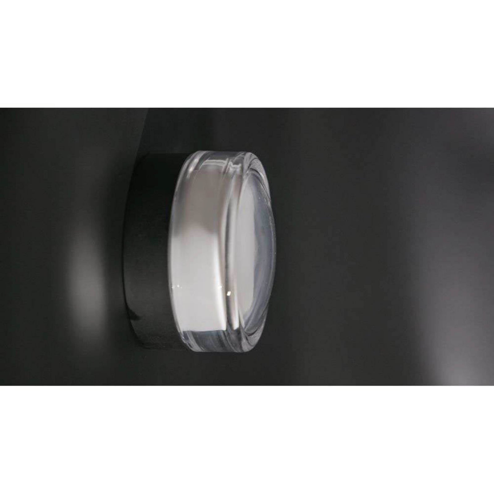 LED taklampe Otto Convex dimbar klar glass Ø13 cm IP65 i bruk utendørs