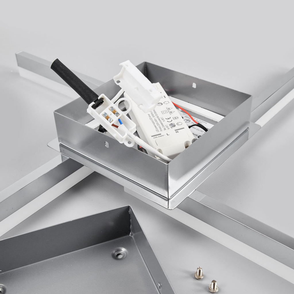 LED taklampe Patrik 4-lys krom IP44 59 cm sett fra siden