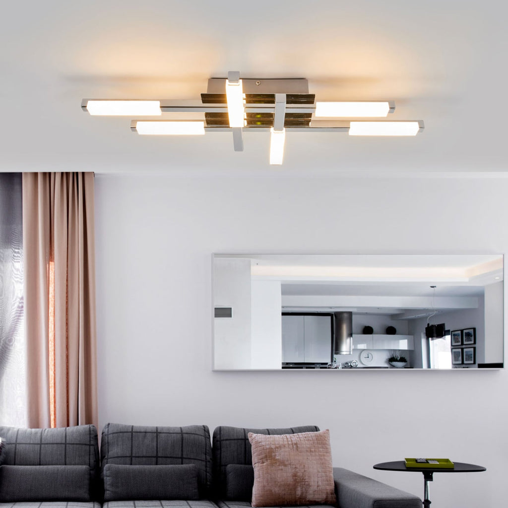 Detalj av akryl og krom på LED taklampe Patrik 6-lys krom akryl 62 cm IP44