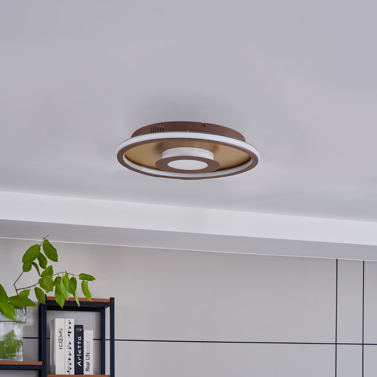 LED taklampe Pekela rund dimbar Ø43 cm gull bakside