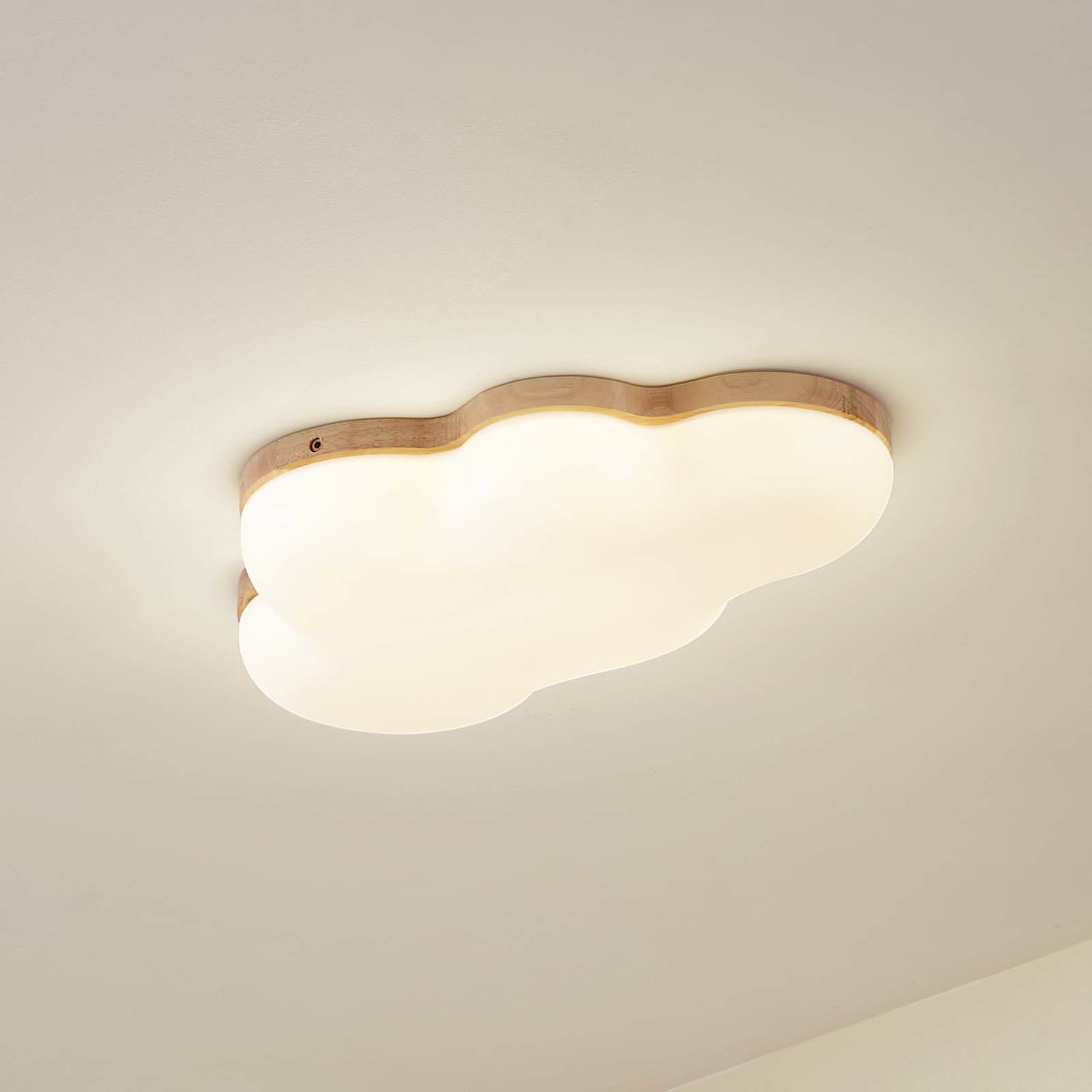 LED taklampe Pilvi skyform hvit akryl forfra