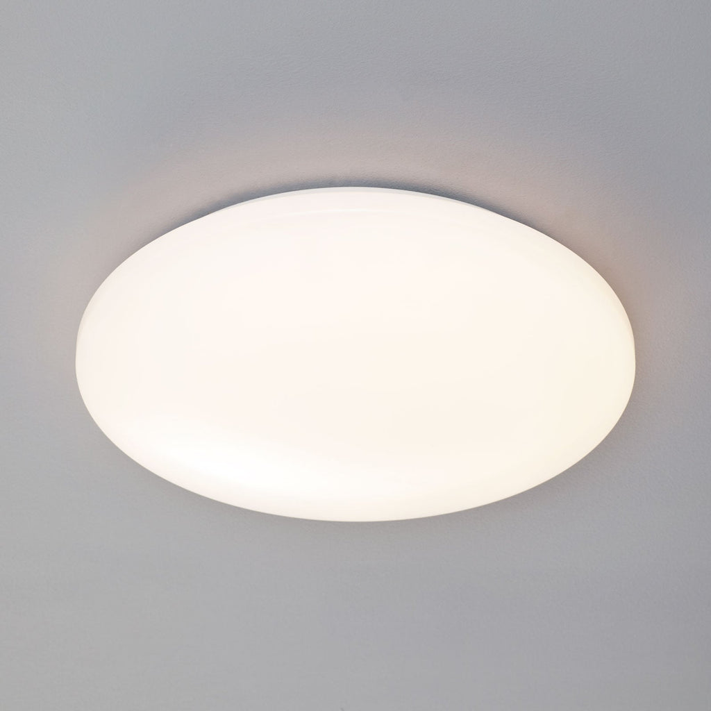 LED taklampe Pollux med bevegelsessensor forfra