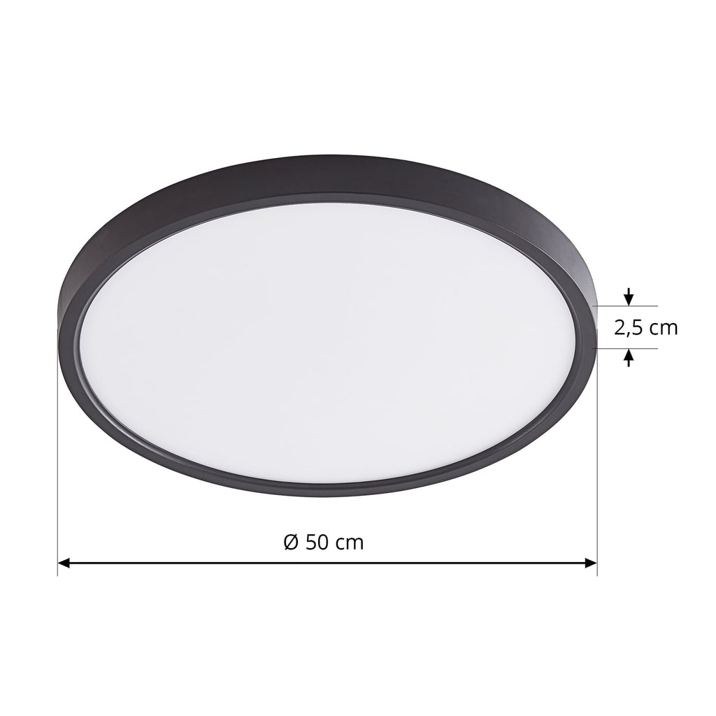 LED taklampe Pravin svart Ø50 cm montert i rom