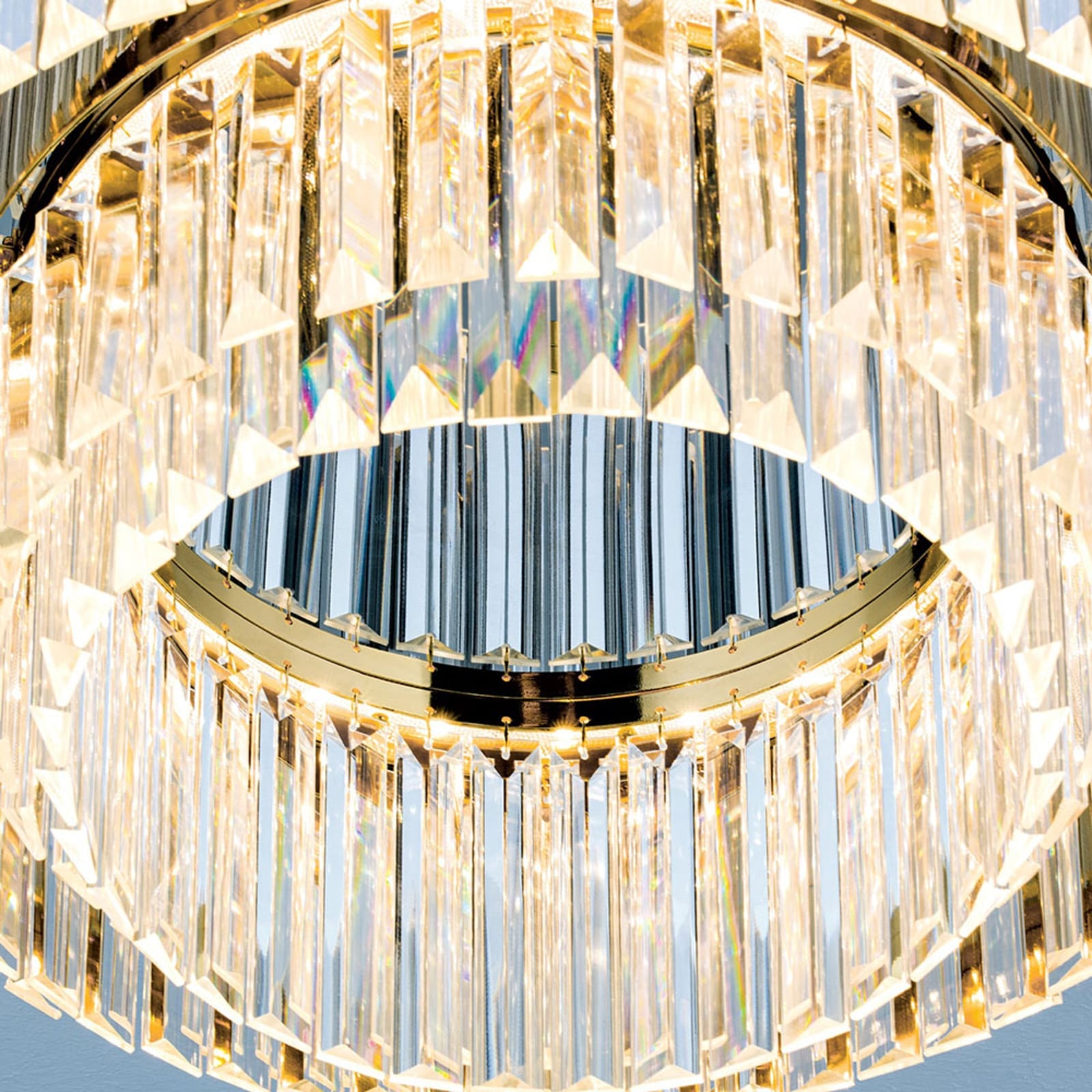 Montert LED taklampe Prism dimbar krystallglass gull i rom