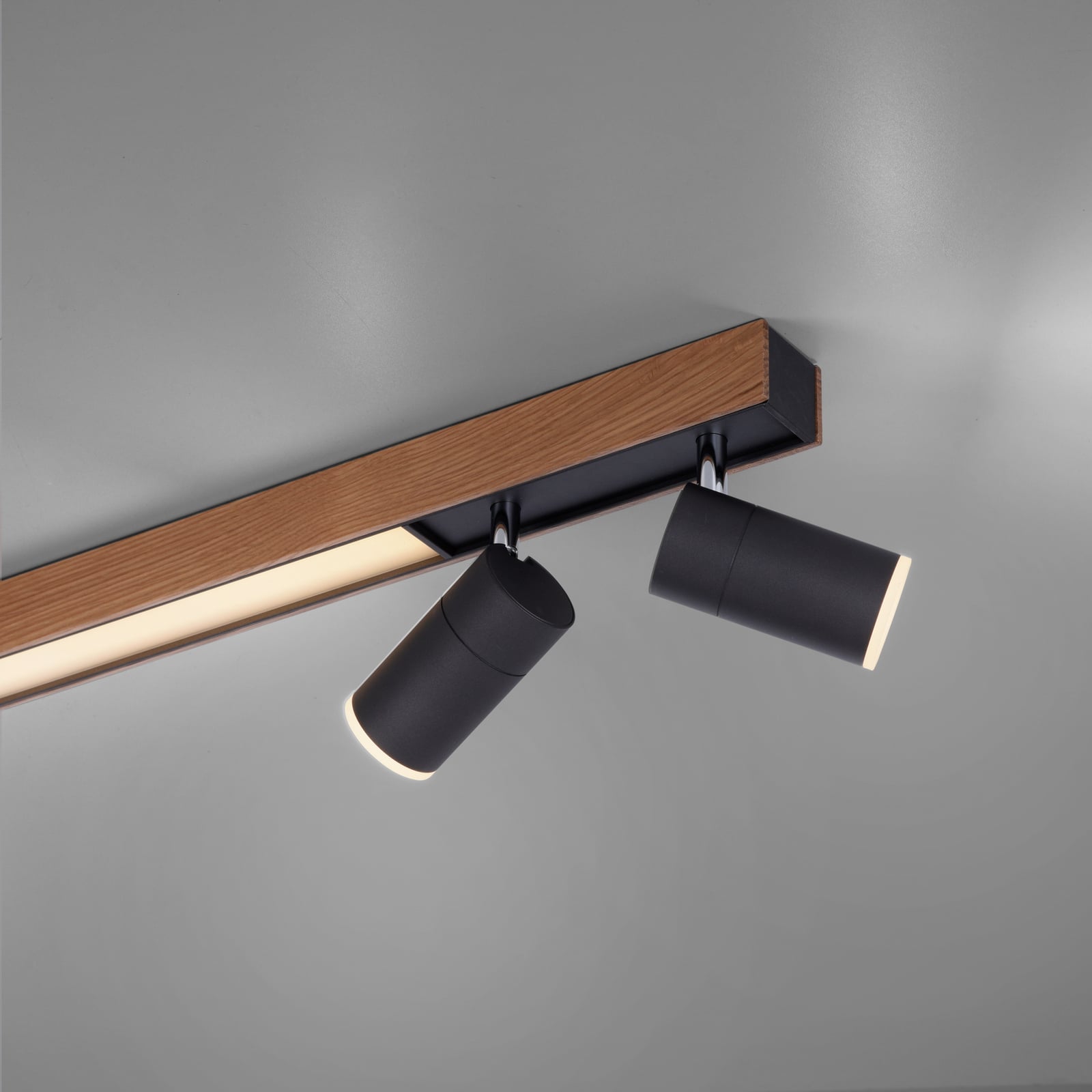 LED taklampe PURE Lines Spot dimbar med fjernkontroll 120 cm justerbare spots