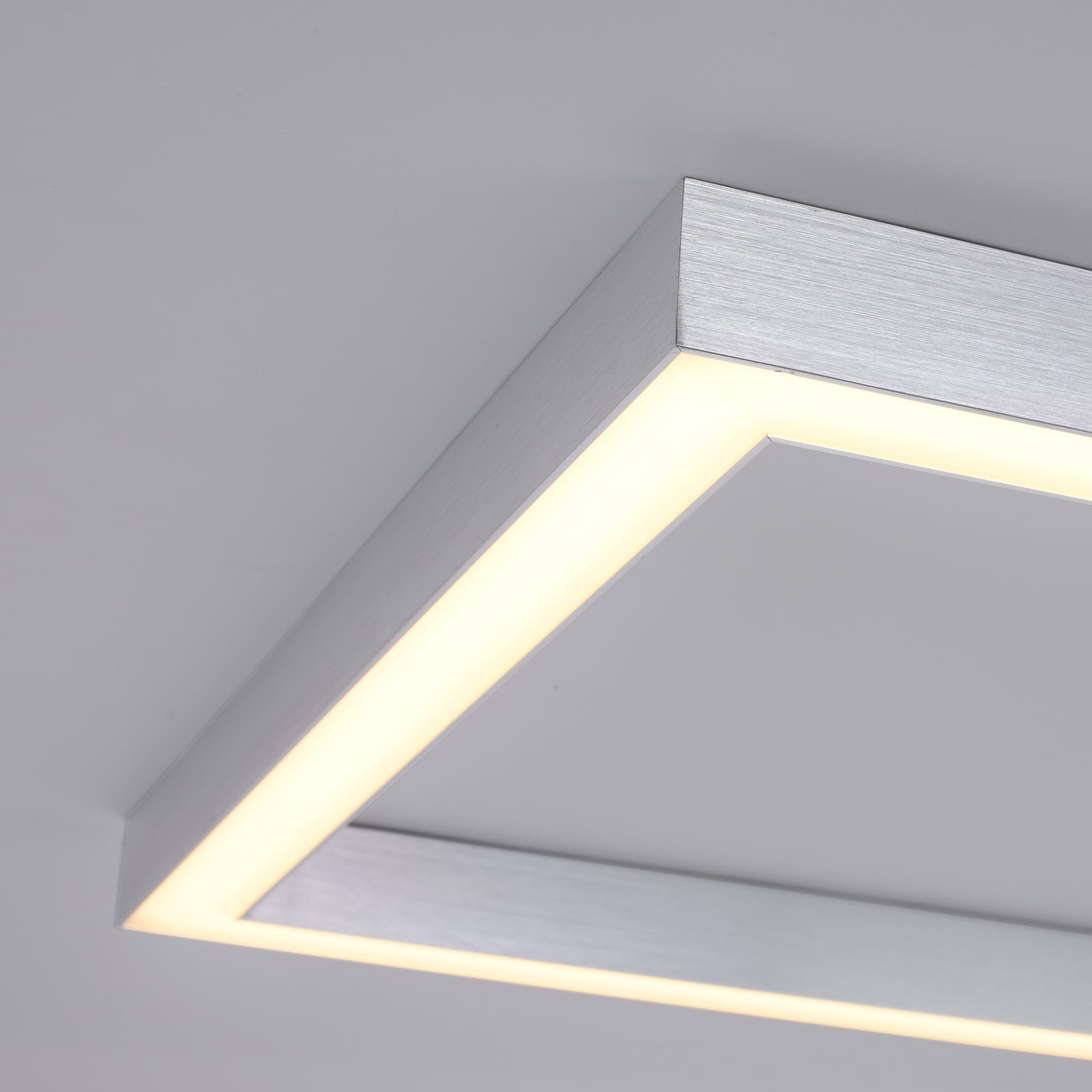 Pakkens innhold for LED taklampe PURE Lines Square CCT dimbar