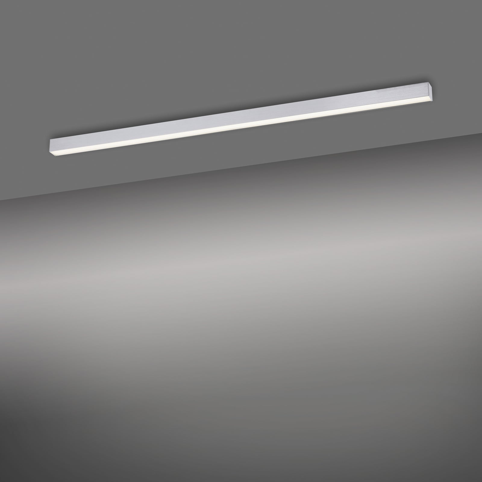 LED taklampe PURE Lines Straight 110 cm montert i rom