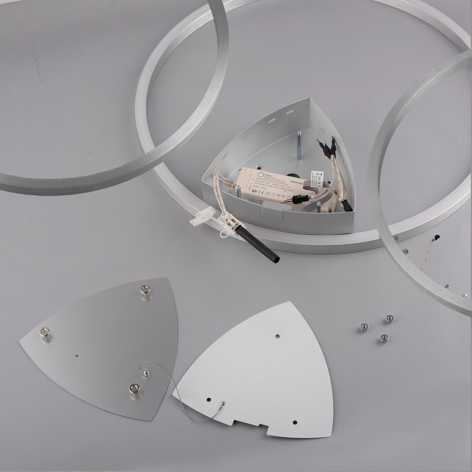LED taklampe Q-KATE dimbar CCT Zigbee app-styring