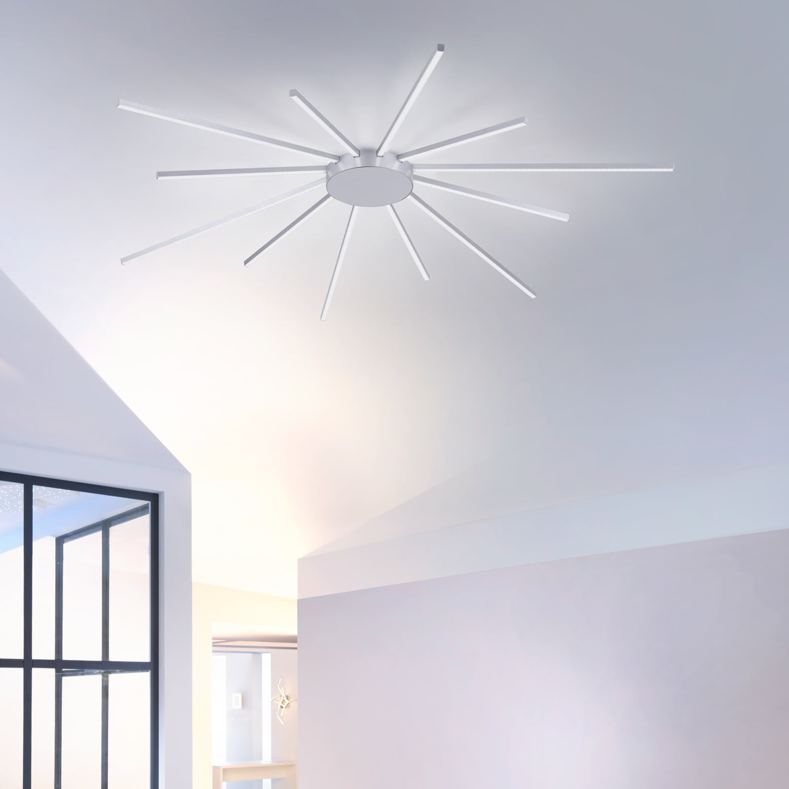Bakside av LED taklampe Q-Sunshine dimbar CCT med fjernkontroll 55W