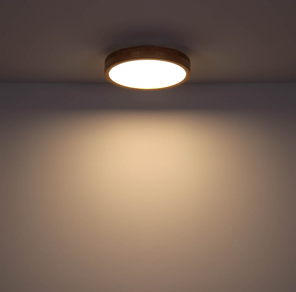 LED taklampe Rainer Ø40 cm CCT dimbar treoptikk med fjernkontroll detalj av treoptikk